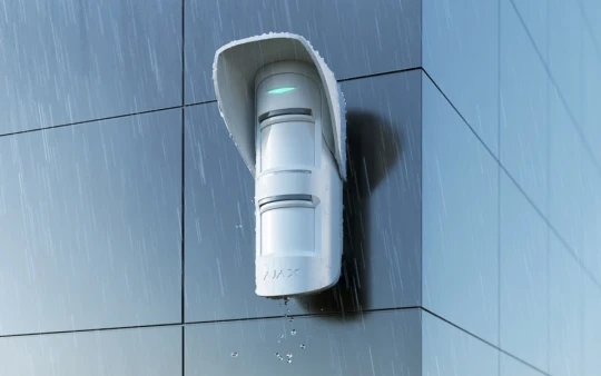hood-rain11x.jpg
